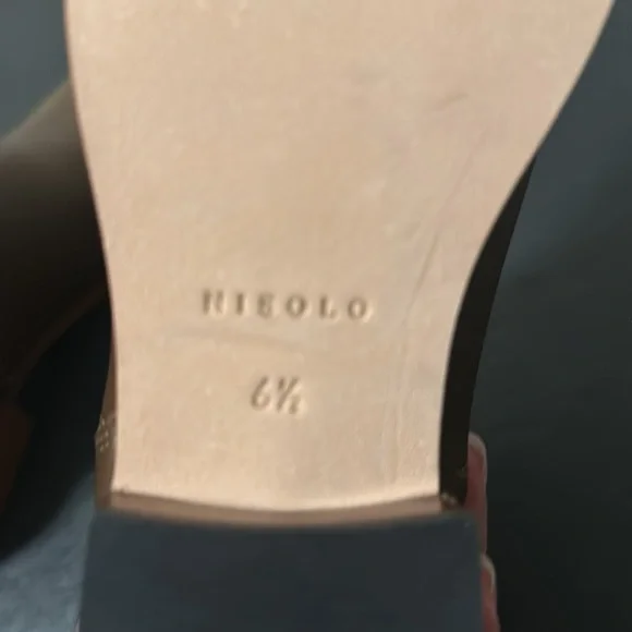 Nisolo‎ Eva Chelsea boot - Picture 7 of 9